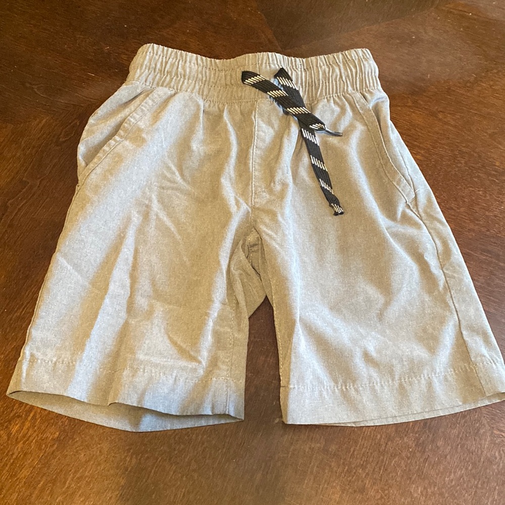 Gray shorts wet/dry
